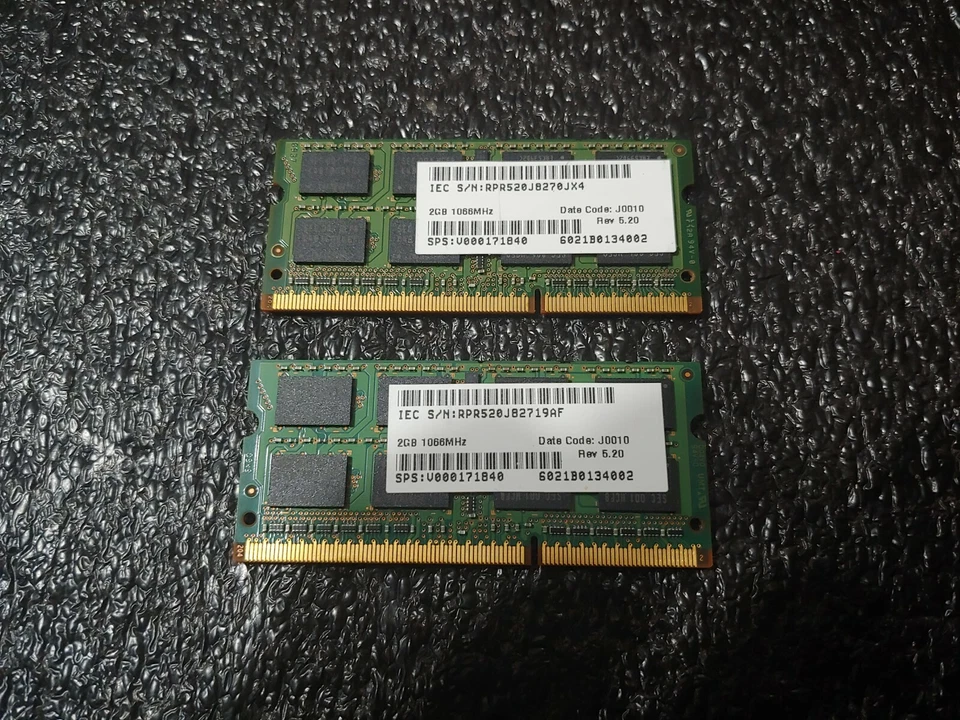 4GB Kit Dual Rank Samsung 1066 MHz DDR3 SO DIMM (M471B5673FH0-CF8) - Image 2 of 2