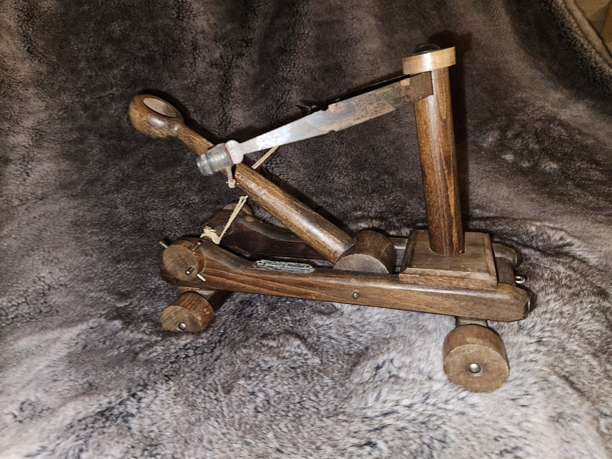 Vintage Unique Wooden Working Medieval Catapulta Catapult Vintage Unique Wooden Working Medieval Catapulta Catapult