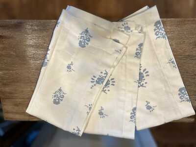 Pottery Barn Julia Berolzheimer Millie 3 Napkins 20'' x 20'' White Blue Flowers