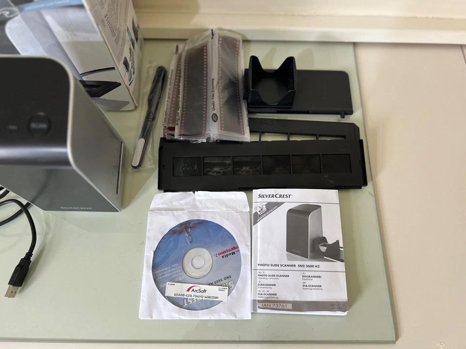 Silvercrest Photo Slide Scanner and Negative HD Digitizer 5MP with CD - Image 2 of 4