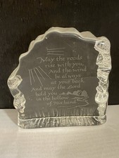 Hallmark 1976 VTG etched full lead crystal paperweight Little Gallery