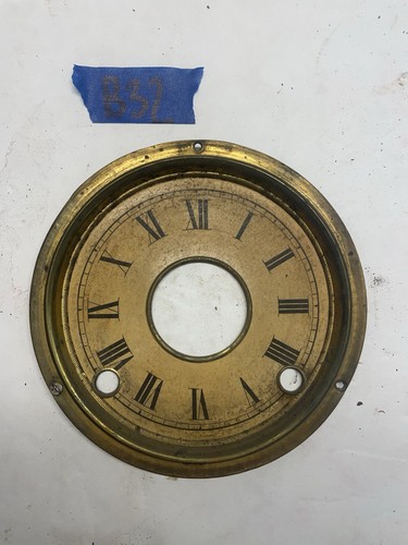 (B32) - ANTIQUE 5.5" MANTEL CLOCK DIAL