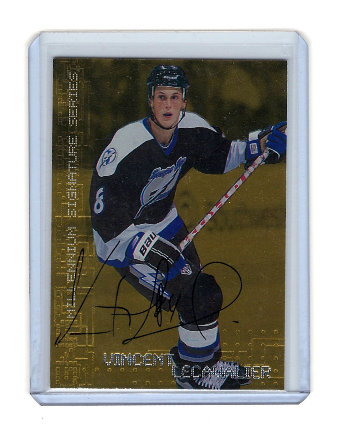 1999/00 Be A Player BAP Millenium Vincent Lecavalier Gold Auto #220
