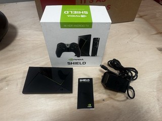 Nvidia Shield TV 2017 AI Upscaling 4K HDR Android Media Box telecomandi mancanti