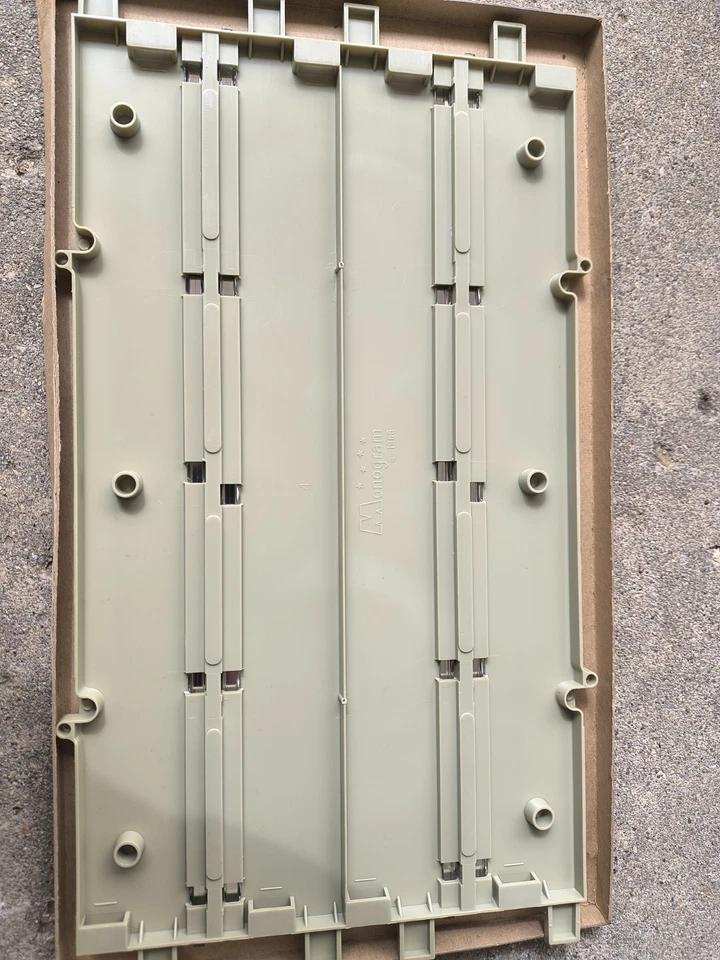 1:32 MONOGRAMA RANURA RECTA ARRANQUE ACABADO PISTA RS3027 RARO NOS GRIS NUEVO EN CAJA #4 Foto 3 de 3