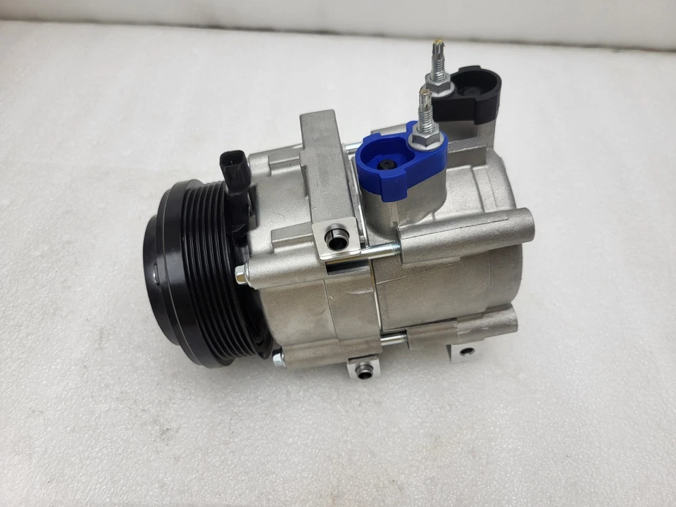 Compresor de aire acondicionado Ford Crown Victoria Mercury Grand Marquis 4,6 L 07-11 9L2Z-19V703-E Foto 2 de 4