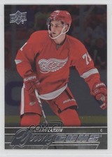 2015-16 Upper Deck Young Guns Silver Foil Board Dylan Larkin #228 9js