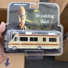 Chase! Greenlight 1:64 Breaking Bad 1986 Fleetwood Bounder RV Diecast Car 33021