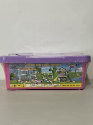 1556 Pieces Tree House Kith Happy Family Party Creative Building Toy Set for Kid