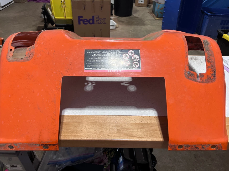 Guardabarros para tractor de césped Husqvarna 532194879 (#6675) Foto 3 de 3