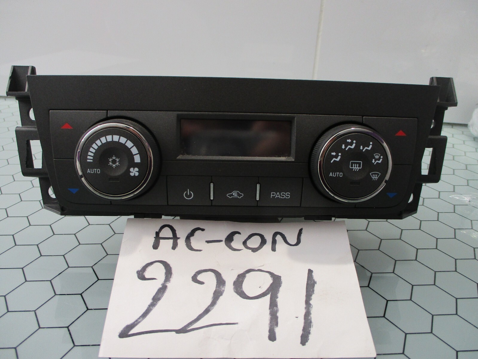08 09 Cadillac SRX AC and Heater Control Used Stock #2291-AC 