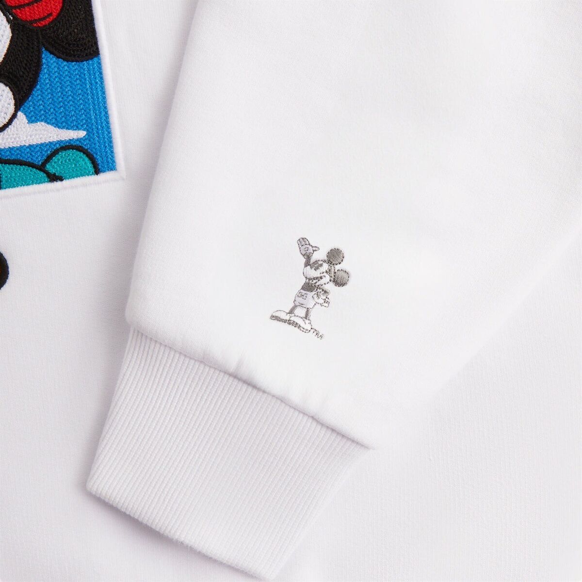 Disney | Kith for Mickey & Friends Family Portrait Vintage Disney | Kith for Mickey & Friends Family Portrait Vintage