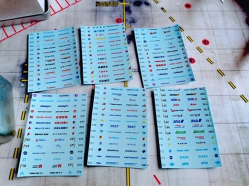 (Raro) Juego de escaleras de pasajeros de aerolíneas altamente detalladas 1:200 por 08 modelos - Imagen 13 de 16