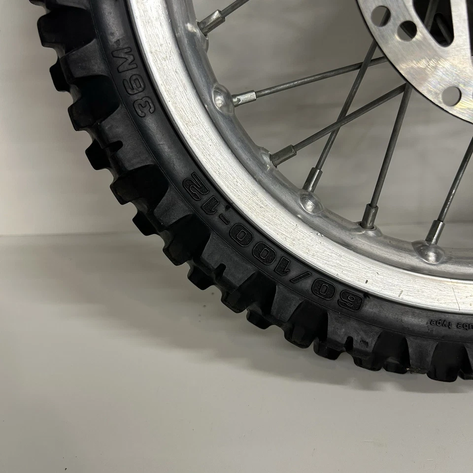 02-08 2005 KTM 50 SENIOR ADVENTURE MONTAJE DE RUEDA DELANTERA OEM RADIOS BUJE Foto 4 de 4