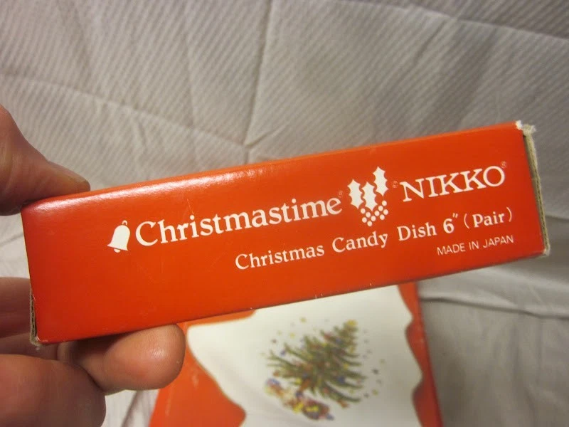 Platos de caramelo de Navidad Nikko Happy Holidays de 1 x 11" y 2 x 6" en forma de árbol Foto 3 de 4