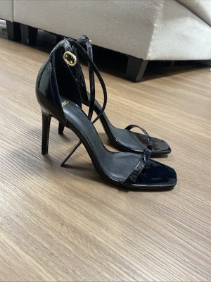 Diese hohen Schuhe sind von der Marke Mango und in Größe 37.