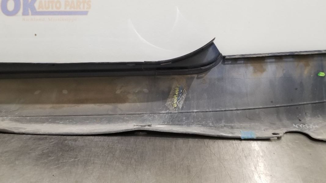09 MASERATI GRANTURISMO ROCKER PANEL MOULDING SIDE SKIRT RIGHT PASSENGER BLUE