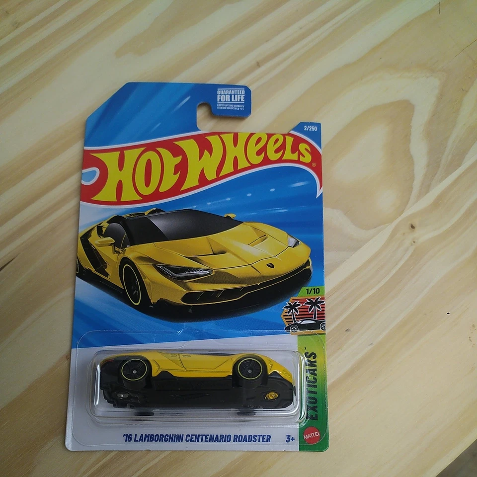 Hot Wheels 2025   Ferrari f40 - Ferrari -365 gtb4- Bentley -Lamborghini ~ lot - Image 4 of 4