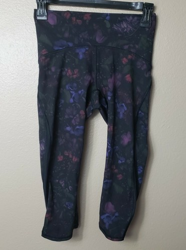 Lululemon Muted Floral Print Capri 