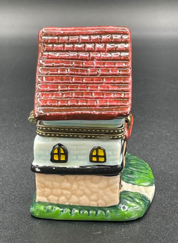 Darice Mini Porcelain "Christmas Cottage” Hinged Trinket Box 4” - Picture 2 of 6