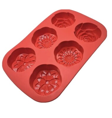 Tupperware Silicone Floral Muffin Baking Form Mold Flowers Red Rare New