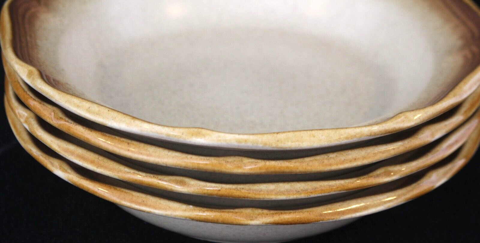 Mikasa Whole Wheat Stoneware E8000 Set of 4 8.5" Rimmed Table Soup Cereal Bowls