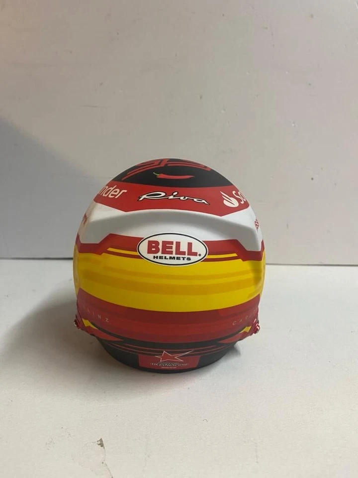 MODELLINO Carlos Sainz Jr. Casco Bell Ferrari F1-75 Formula 1 2022 1:2 - Immagine 4 di 4