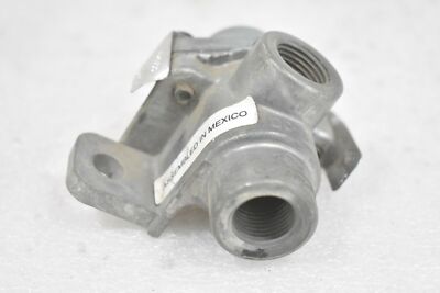 BENDIX 278614N DC-4 DOUBLE CHECK VALVE - THREE 5/8'' NPT PORTS