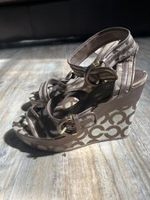 COACH signature LOGO Wedge canvas sandals women  s Sz 8.5 See Pics For Details 