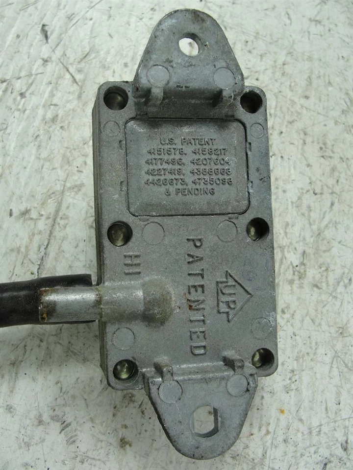 VÁLVULA DE SENSOR DE RETROALIMENTACIÓN DE PRESIÓN EGR LINCOLN MARK VIII 1998 1997 PFDM FPDM 4.6L Foto 3 de 4