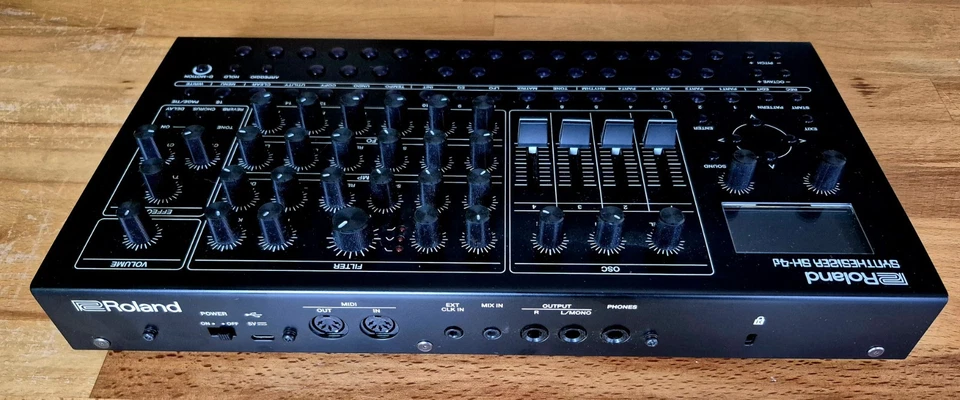 Roland SH-4D Desktop Synthesizer Top Zustand! - Bild 2 von 4