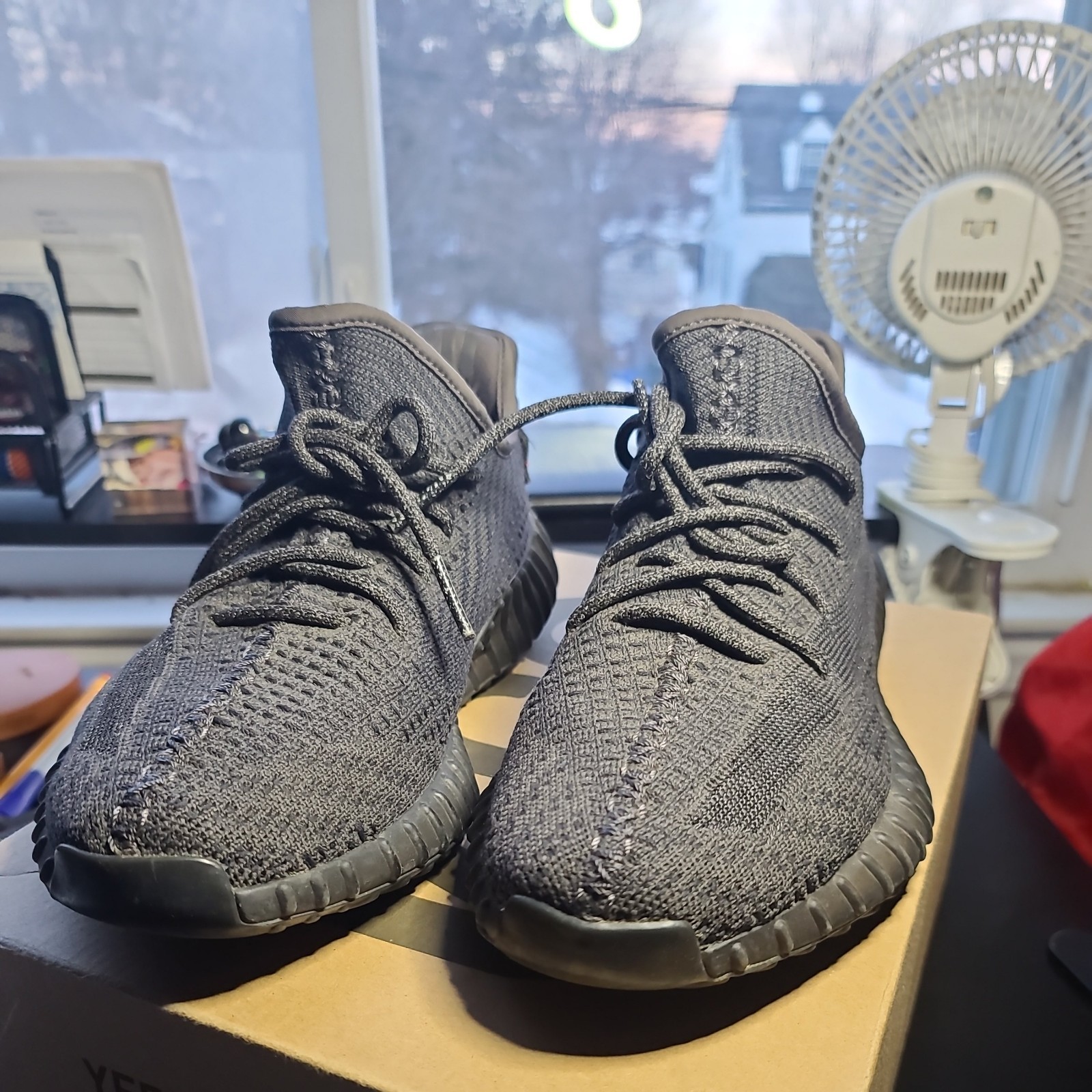 Adidas Yeezy Boost 350 V2 Black (Non-Reflective) Size 9