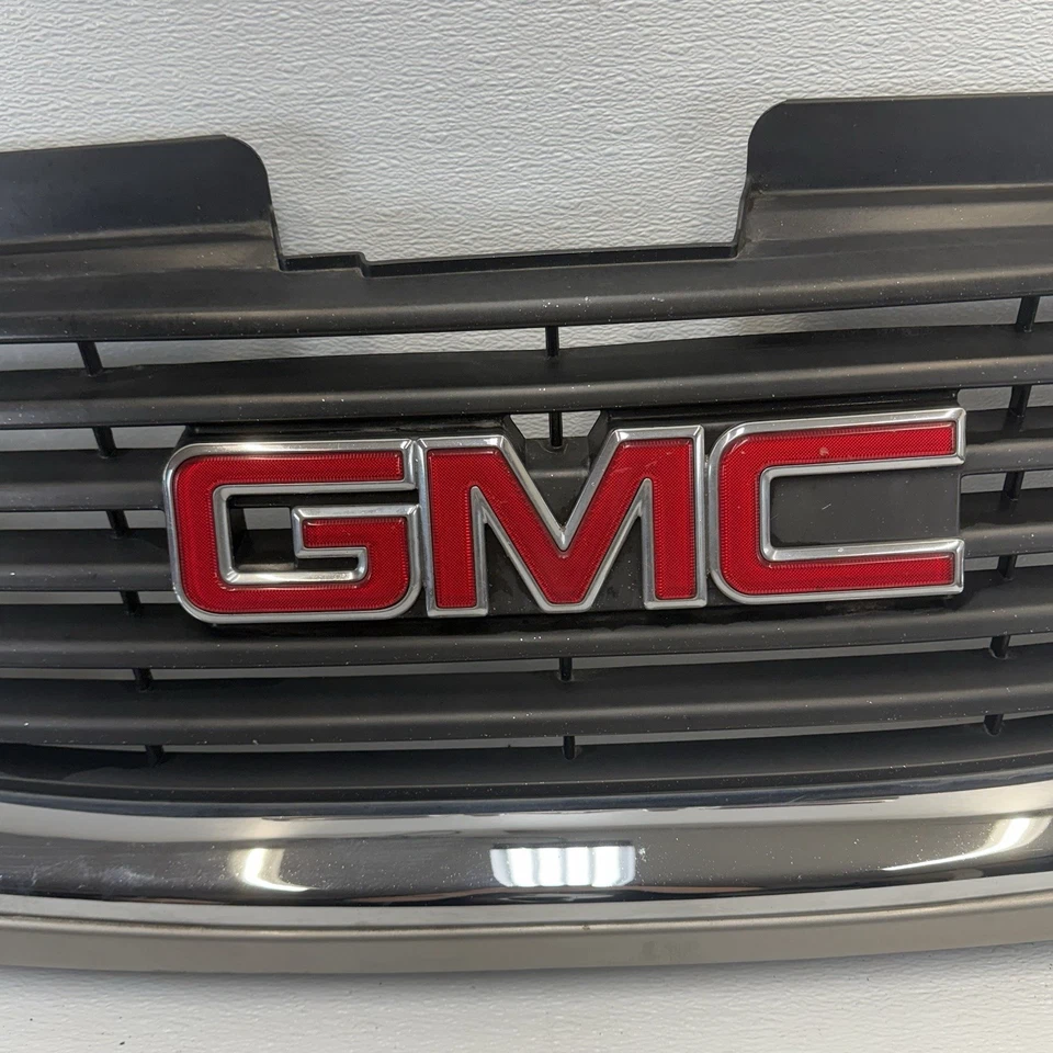 2002- 2009 GMC Envoy Front Upper Grill Grille Red Chrome OEM - Image 3 of 4