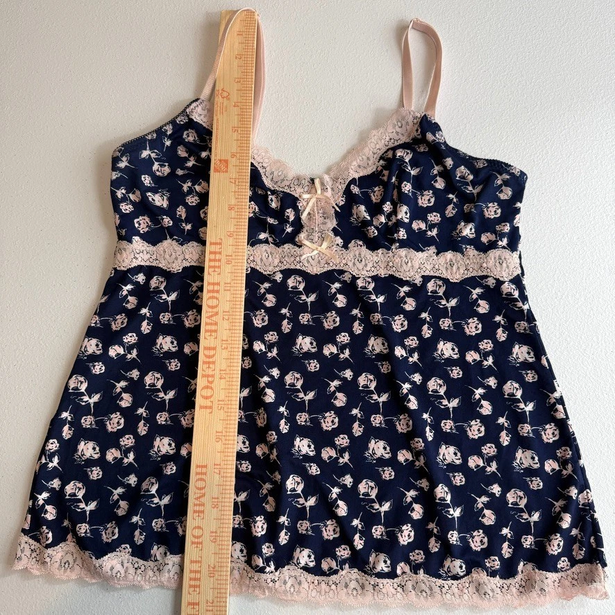 复古 Jessica Simpson 女式 Y2K 蕾丝装饰娃娃迷彩小号帝国腰围学院风 — 第 4/4 张图片