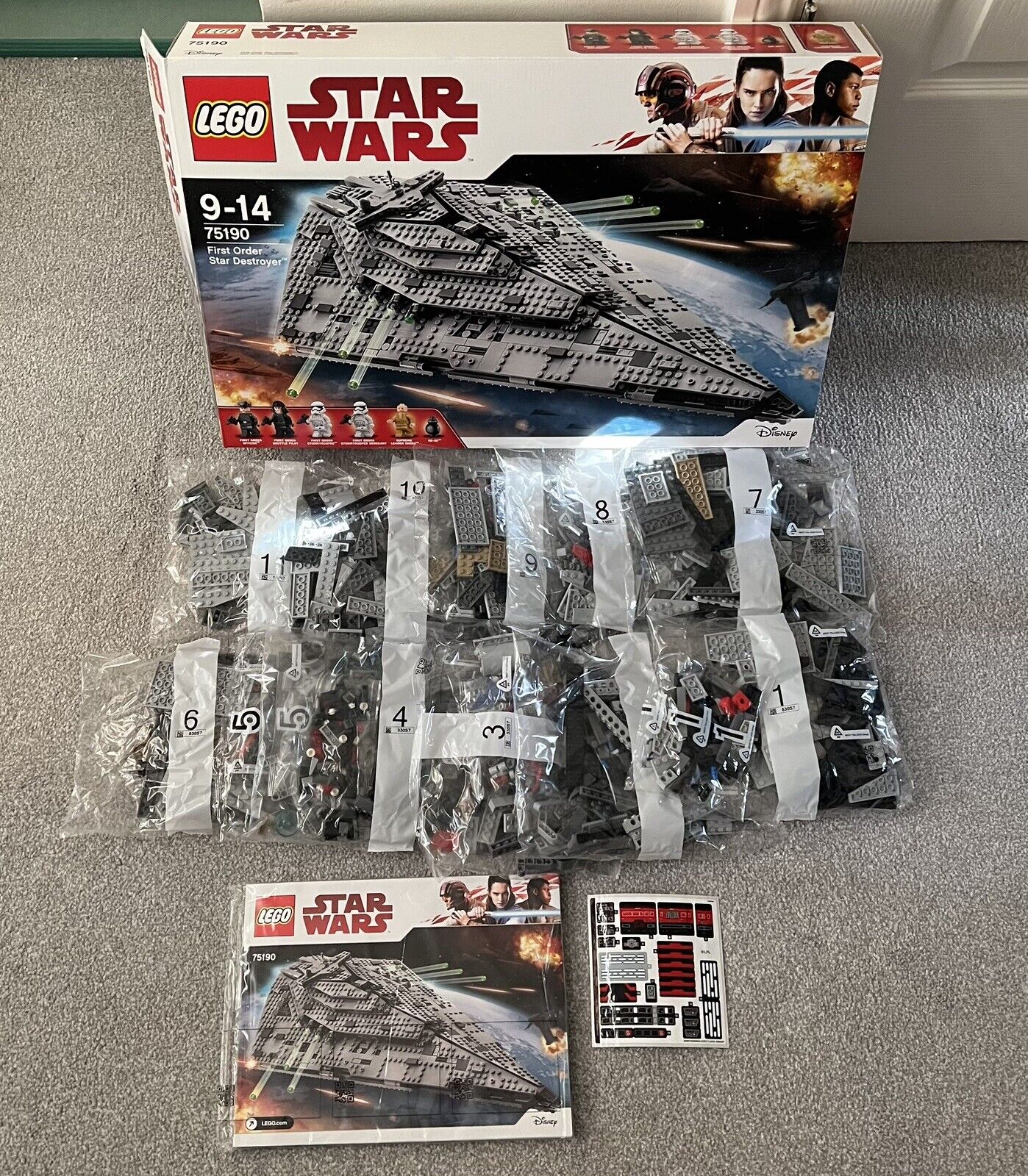 LEGO® Star Wars 75190 First Order Star Destroyer™ (2017) ab 399,99 €  (Stand: 27.01.2024)