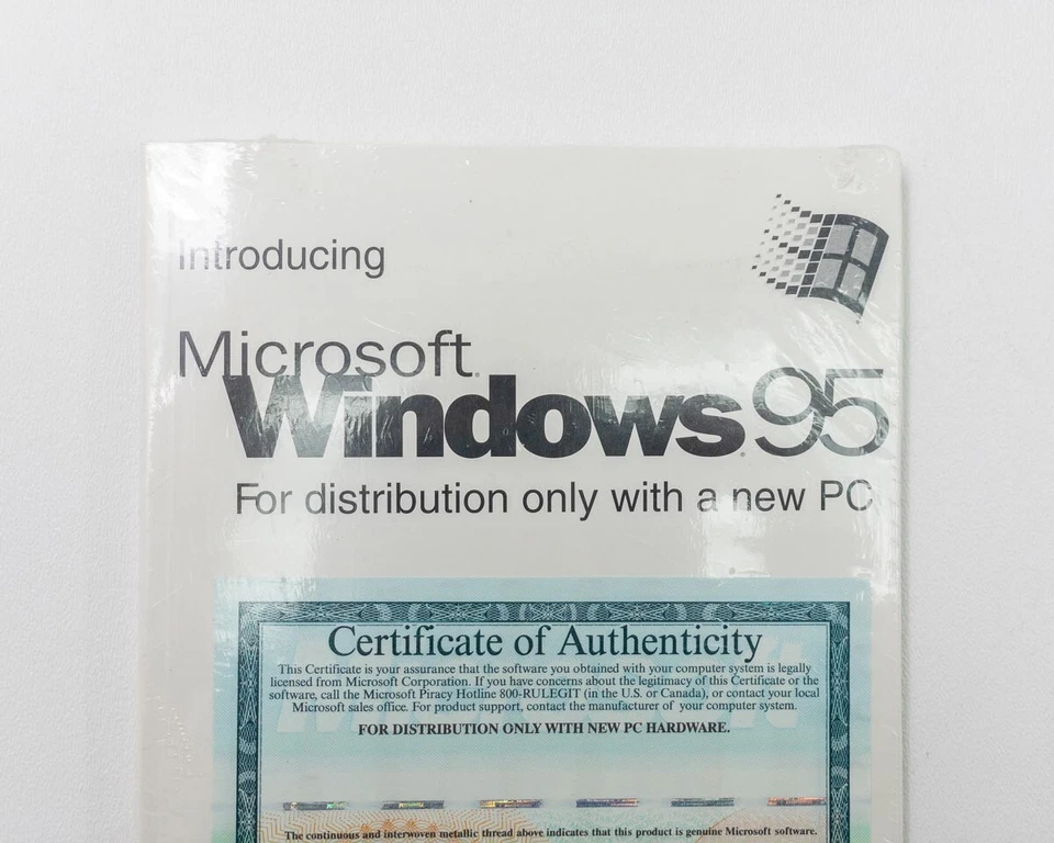 Microsoft X03-32822 Introducing Windows 95 Booklet & CD - Image 3 of 4