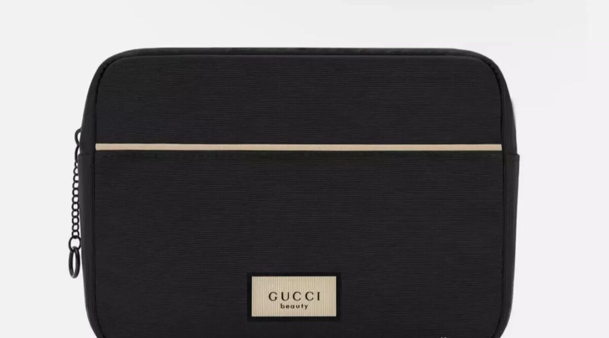 Gucci Beauty Black & Gold Makeup Bag L 7 1/2in H 6in W 2in