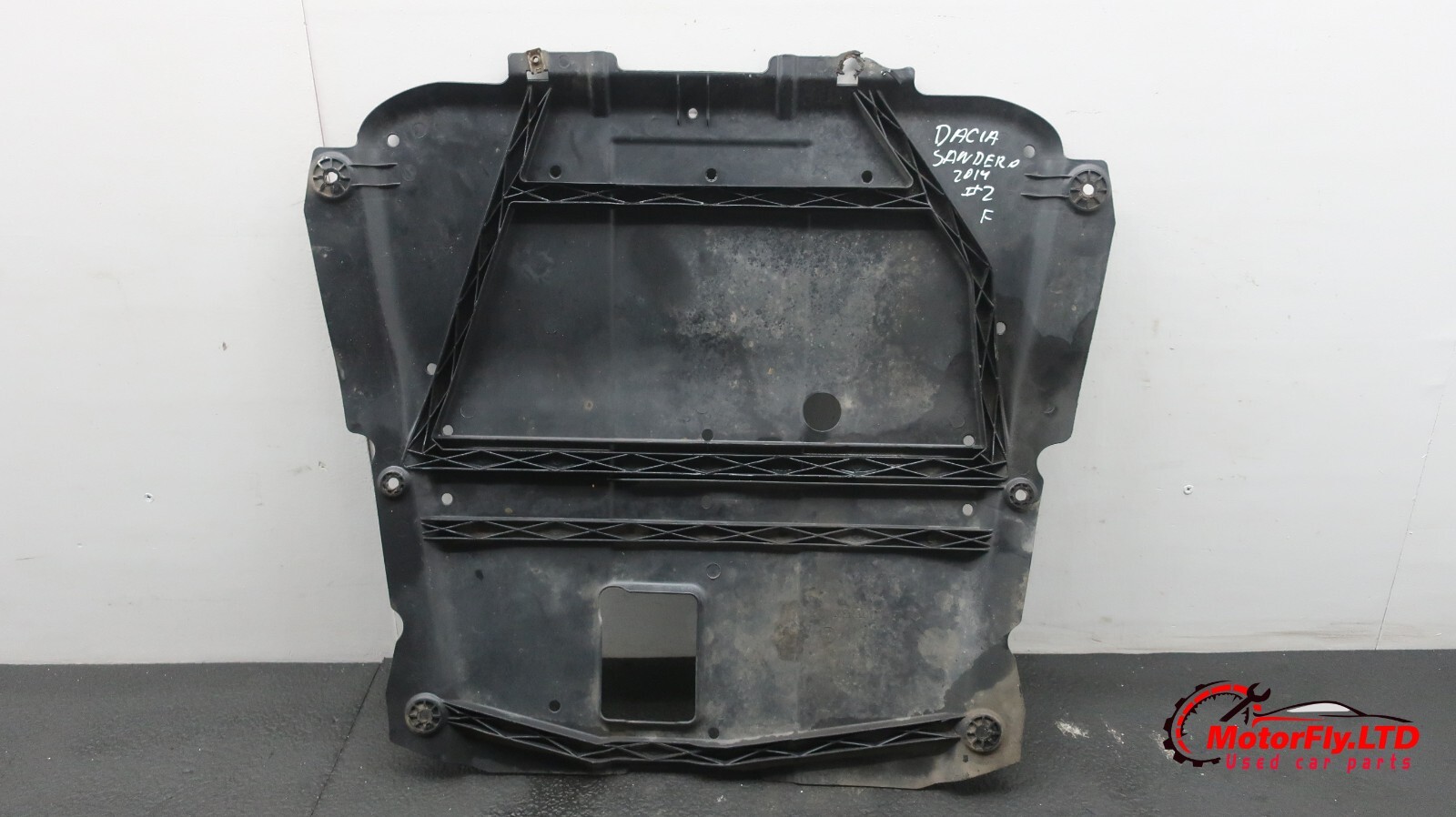 2014 DACIA SANDERO 1.2 PETROL ENGINE UNDER TRAY COVER 758904911R  