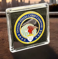 US CYBER COMMAND-Department of Defense Challenge Coin USCYBERCOM w/Case