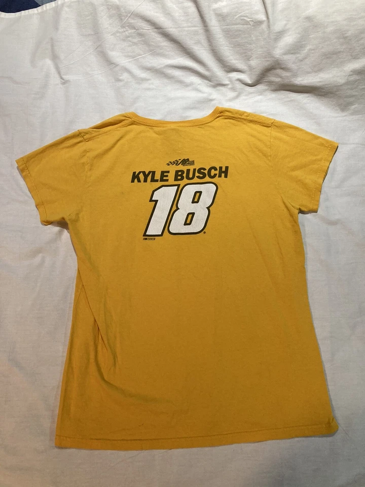 Camiseta Kyle Busch NASCAR, Joe Gibbs Racing, 2015, Mujer’s Talla XL, Team M&M Foto 4 de 4