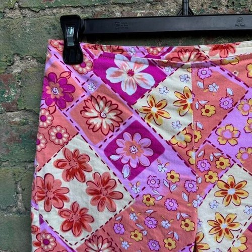 Y2K Capris Girls Size 14 Patchwork You Babes Floral Pink Orange Yellow Pants - Picture 2 of 8