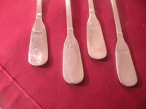 Set Of 4 Retroneu 18/10 Stainless Steel PRINCE OF WALES Salad Forks 6 7/8" - Picture 3 of 5