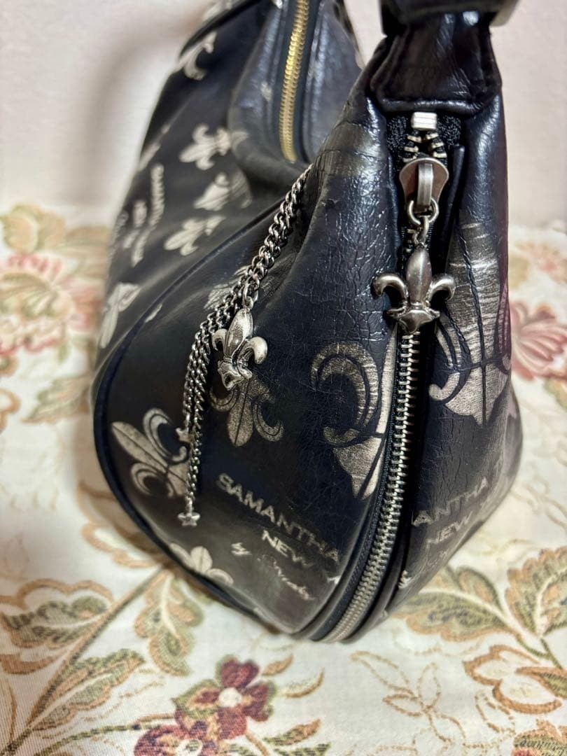 Samantha Thavasa Nicky Hilton Black Shoulder Bag Collaboration