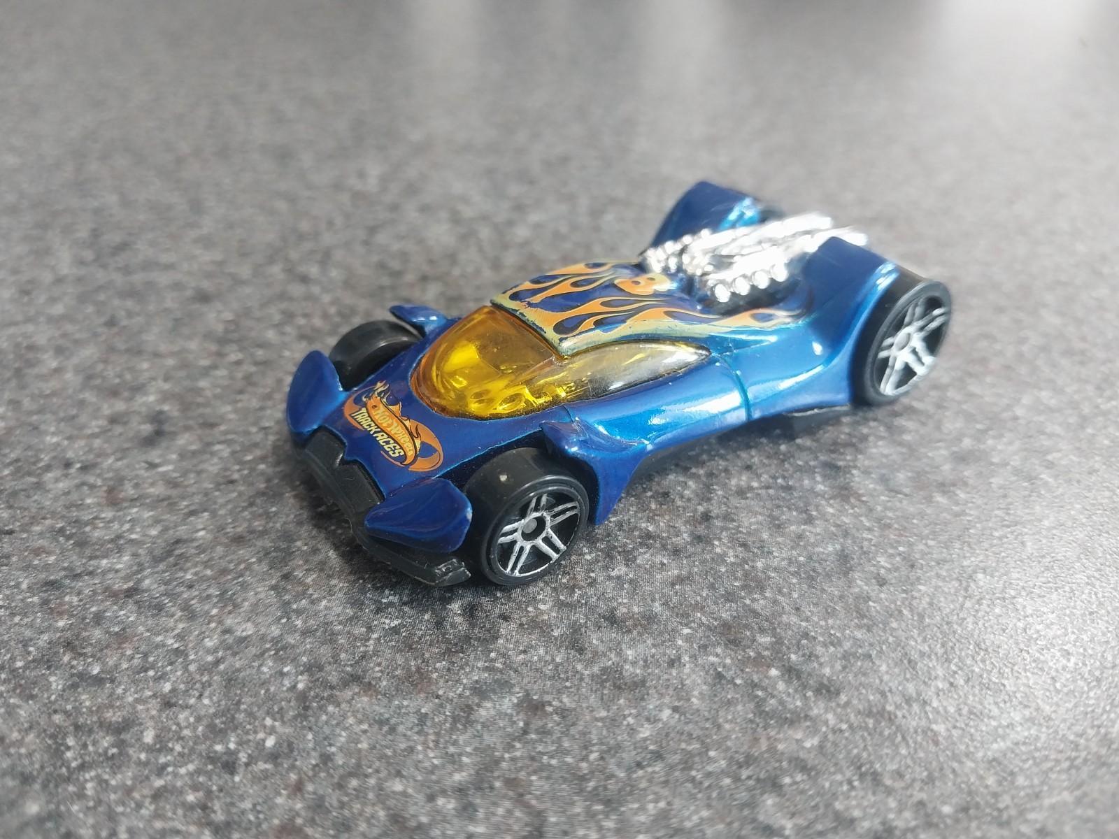 Hot Wheels Vulture Roadster 2000 Blue with Flames Race Car Mattel, loose