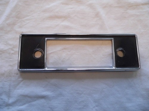 Opel Ford  VW BMW Porsche Oldtimer Blaupunkt Radioblende Chromblende schwarz K69