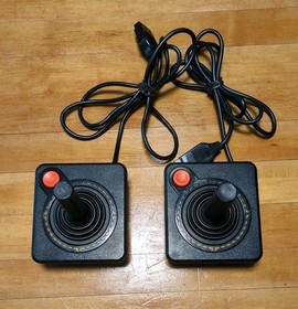 Atari 2600 Woodgrain 6 Switch, Joysticks, Paddels, Hookups, Games, Manuals