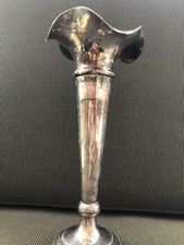 ANTIQUE SILVER PLATE WALKER & HALL W & H FLUTED FLOWER BUD VASE SINGLE STEM OLD