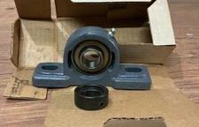 BOSTON GEAR Pillow Block Bearing 06912 4L 3/4 Bore