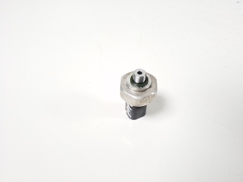 Mercedes Benz B-Klasse W246 2012 Drucksensor A2110000283