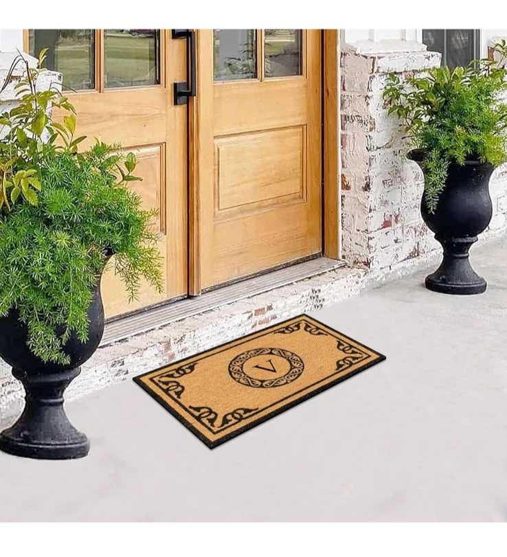 Alfombrilla de puerta con monograma de fibra natural A1HC anti-cobertizo 24"X39" letra V Foto 4 de 4